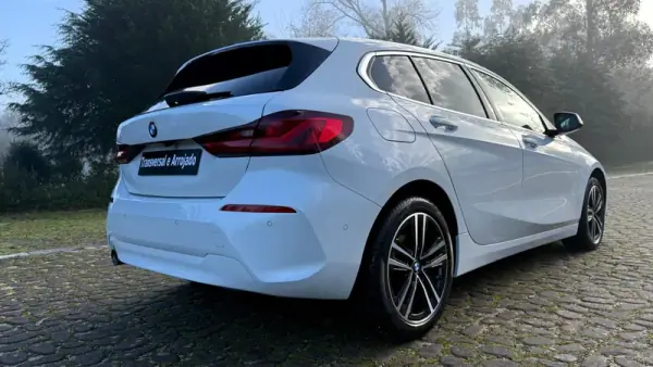BMW 118 2019 - 22900 EUR, 142000 km - AUTO.MOTO.pt - 142000km - foto 19 de 22