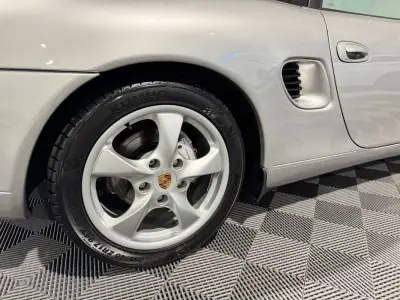 Porsche Boxster 2001 - 22500 EUR, 217000 km - AUTO.MOTO.pt - 217000km - foto 35 de 53