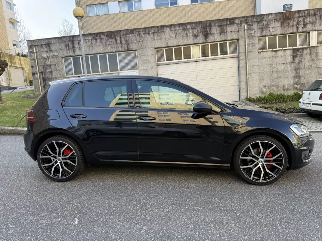 Volkswagen Golf 2016 - 13950 EUR, 258000 km - AUTO.MOTO.pt - 258000km - foto 7 de 15