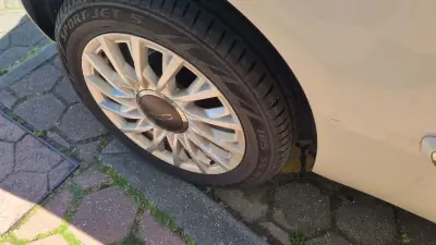 Fiat 500 2018 - 8500 EUR, 124535 km - AUTO.MOTO.pt - 124535km - foto 21 de 23