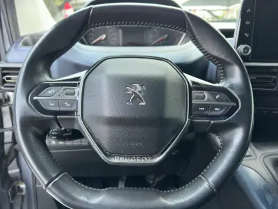 Peugeot Rifter 2018 - 20900 EUR, 64900 km - AUTO.MOTO.pt - 64900km - foto 10 de 22