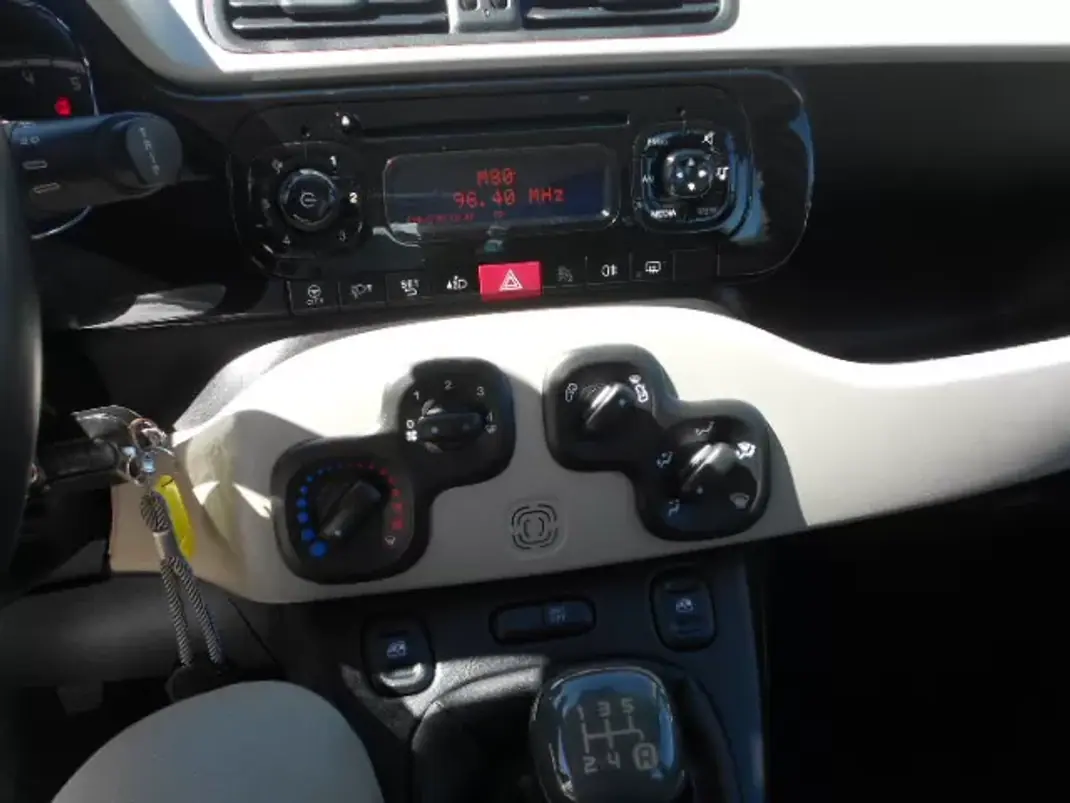 Fiat Panda 2016 - 6900 EUR, 128083 km - 128083km - foto 12 de 12