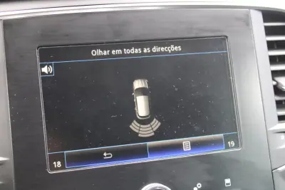 Renault Mégane 2020 - 13990 EUR, 180000 km - AUTO.MOTO.pt - 180000km - foto 24 de 29