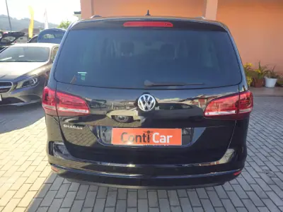 Volkswagen Sharan 2016 - 21500 EUR, 111800 km - AUTO.MOTO.pt - 111800km - foto 5 de 15
