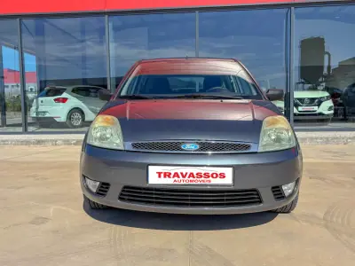 Ford Fiesta 2004 - 2000 EUR, 1 km - 1km - foto 2 de 10