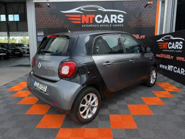 Smart ForFour 2016 - 8900 EUR, 103445 km - 103445km - foto 2 de 11