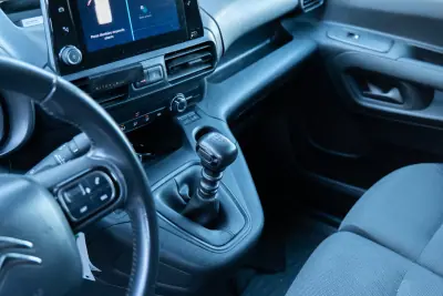 Citroën Berlingo 2022 - 14900 EUR, 115 km - AUTO.MOTO.pt - 115km - foto 14 de 22