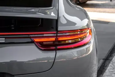 Porsche Panamera 2020 - 79990 EUR, 128249 km - 128249km - foto 10 de 48