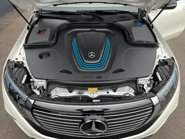Mercedes-Benz EQC 2020 - 34500 EUR, 120000 km - 120000km - foto 9 de 20