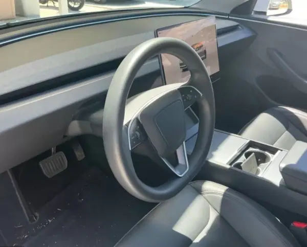 Tesla Model 3 2023 - 34900 EUR, 55778 km - AUTO.MOTO.pt - 55778km - foto 7 de 8