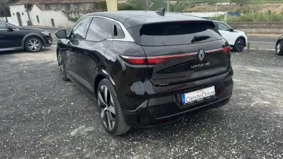 Renault Mégane E-Tech 2024 - 30900 EUR, 39000 km - AUTO.MOTO.pt - 39000km - foto 7 de 20