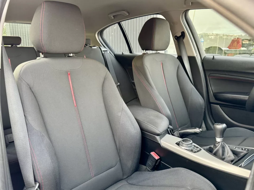 BMW 116 2019 - 14999 EUR, 140000 km - AUTO.MOTO.pt - 140000km - foto 17 de 21