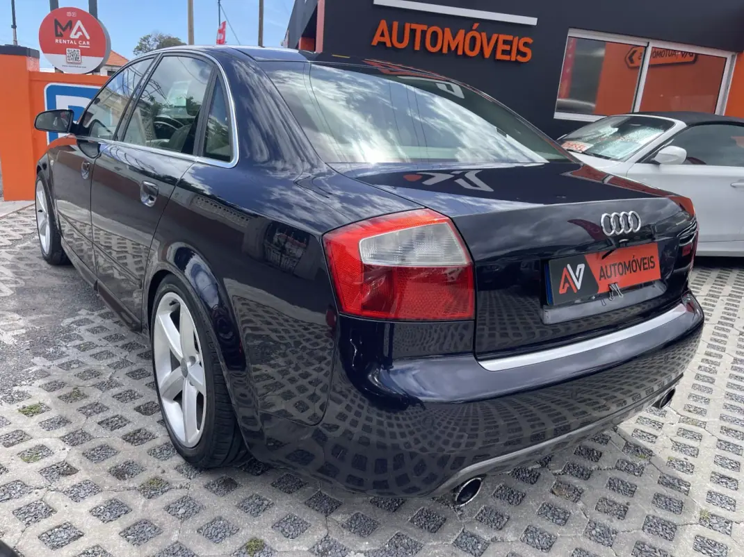 Audi A4 2003 - 7950 EUR, 277740 km - AUTO.MOTO.pt - 277740km - foto 5 de 13