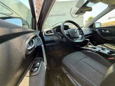Renault Kadjar 2017 - 14900 EUR, 124200 km - AUTO.MOTO.pt - 124200km - foto 11 de 52