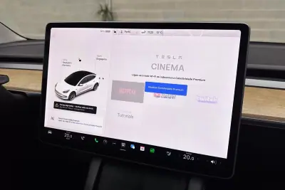 Tesla Model 3 2021 - 25450 EUR, 58710 km - AUTO.MOTO.pt - 58710km - foto 21 de 56