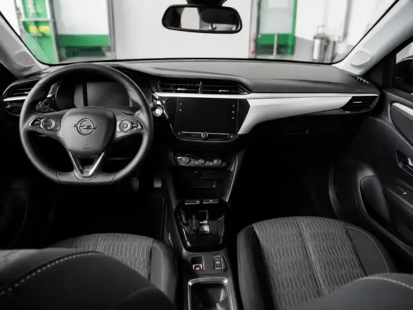Opel Corsa-e 2022 - 16890 EUR, 35709 km - 35709km - foto 6 de 9