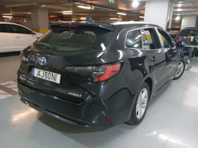 Toyota Corolla Touring Sports 2021 - 20900 EUR, 87182 km - AUTO.MOTO.pt - 87182km - foto 4 de 13