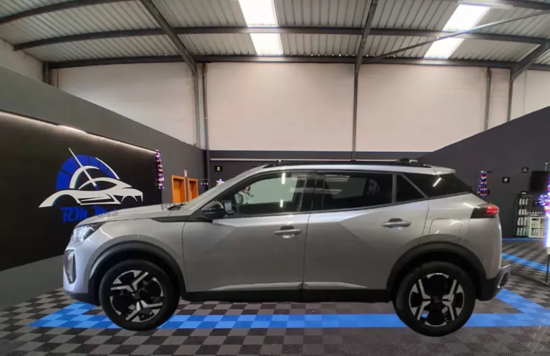Peugeot 2008 2023 - 17490 EUR, 73781 km - 73781km - foto 4 de 16