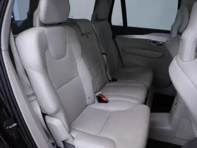 Volvo XC 90 2016 - 26790 EUR, 221486 km - AUTO.MOTO.pt - 221486km - foto 10 de 16