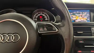 Audi A5 Cabrio 2016 - 25900 EUR, 121865 km - AUTO.MOTO.pt - 121865km - foto 21 de 32