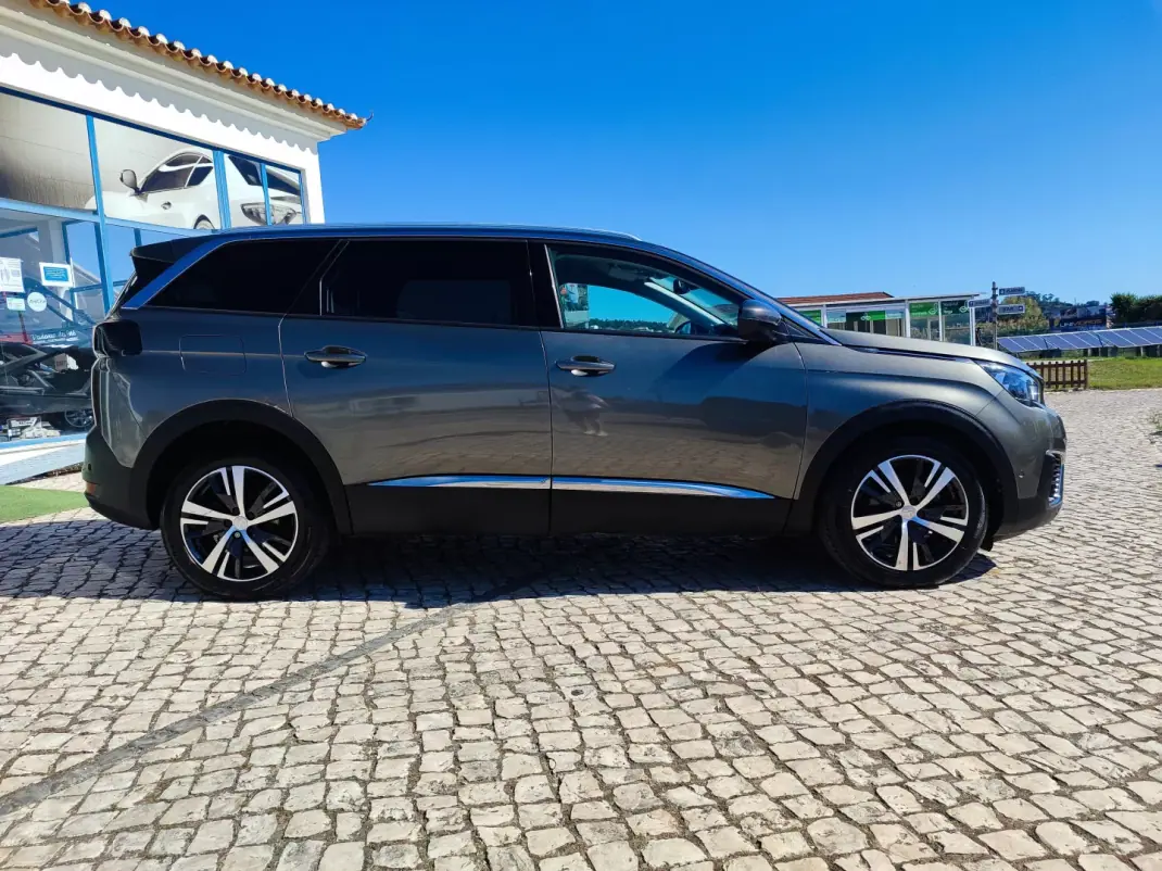 Peugeot 5008 2017 - 15490 EUR, 118000 km - 118000km - foto 4 de 23