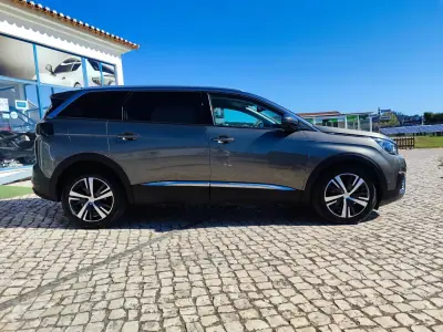 Peugeot 5008 2017 - 15490 EUR, 118000 km - 118000km - foto 4 de 23