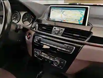BMW X1 2016 - 18500 EUR, 160000 km - AUTO.MOTO.pt - 160000km - foto 9 de 11