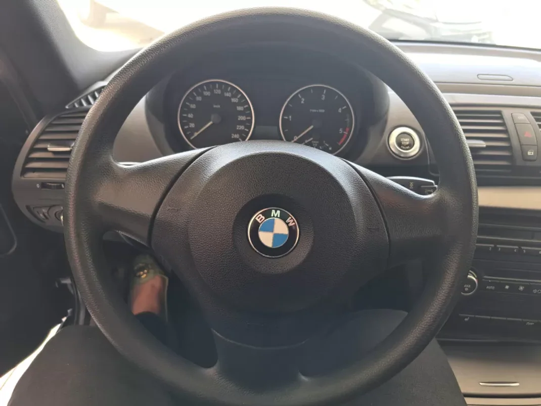 BMW 118 2008 - 8250 EUR, 299950 km - AUTO.MOTO.pt - 299950km - foto 6 de 13