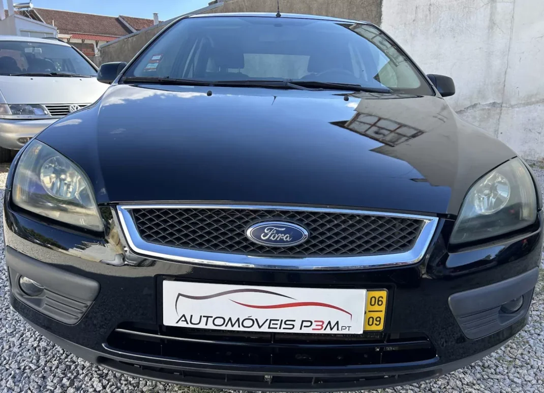Ford Focus 2006 - 5500 EUR, 179978 km - AUTO.MOTO.pt - 179978km - foto 14 de 15