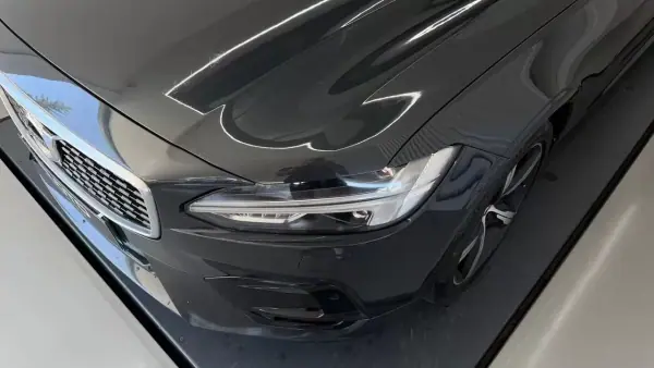 Volvo V90 2018 - 23990 EUR, 166090 km - AUTO.MOTO.pt - 166090km - foto 2 de 31
