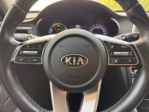 Kia Optima SW 2021 - 18500 EUR, 109915 km - AUTO.MOTO.pt - 109915km - foto 13 de 28
