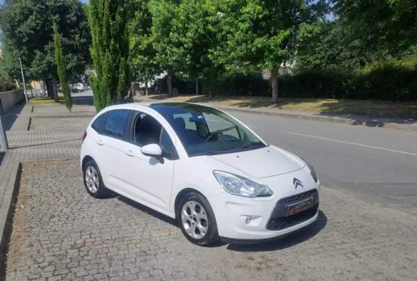 Citroën C3 2012 - 6500 EUR, 110000 km - AUTO.MOTO.pt - 110000km - foto 8 de 14