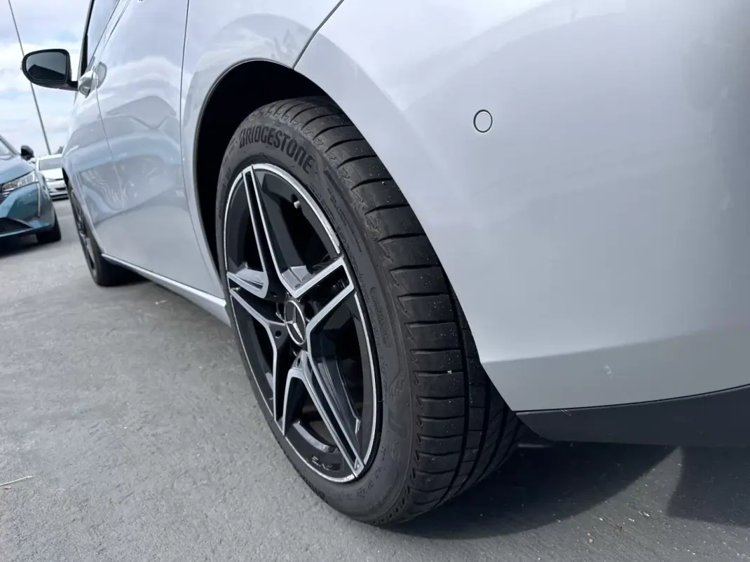 Mercedes-Benz B 180 2019 - 18900 EUR, 160000 km - AUTO.MOTO.pt - 160000km - foto 10 de 47