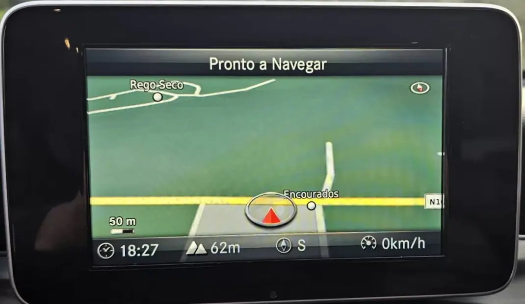 Mercedes-Benz GLC 220 2018 - 44500 EUR, 88000 km - AUTO.MOTO.pt - 88000km - foto 10 de 30