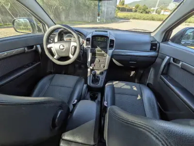 Chevrolet Captiva 2007 - 4990 EUR, 331000 km - AUTO.MOTO.pt - 331000km - foto 11 de 13