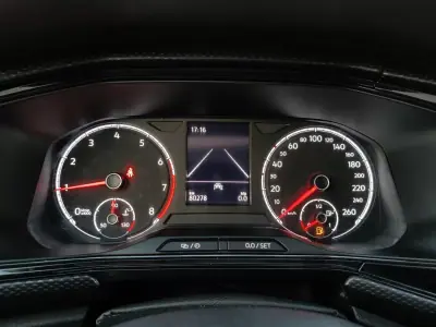 Volkswagen T-Cross 2022 - 15900 EUR, 80100 km - AUTO.MOTO.pt - 80100km - foto 4 de 28