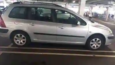 Peugeot 307 2002 — photo 2 of 6