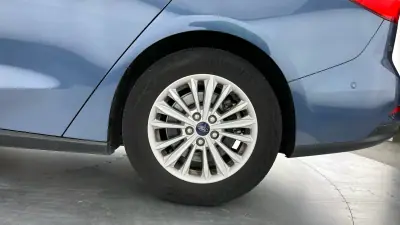 Ford Focus SW 2018 - 11999 EUR, 96051 km - AUTO.MOTO.pt - 96051km - foto 20 de 21