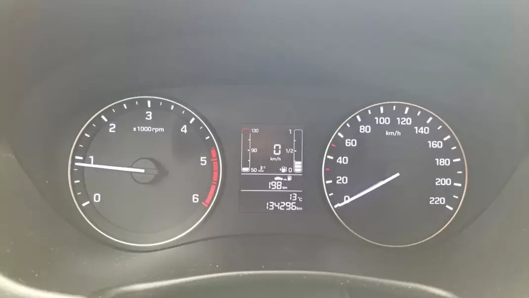 Hyundai i20 2018 - 9980 EUR, 134296 km - 134296km - foto 38 de 43