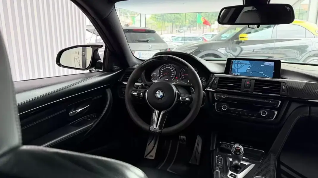 BMW M4 2015 - 59990 EUR, 79537 km - 79537km - foto 13 de 37