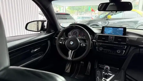 BMW M4 2015 - 59990 EUR, 79537 km - AUTO.MOTO.pt - 79537km - foto 13 de 37
