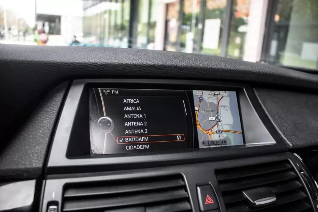 BMW X6 ActiveHybrid 2010 - 23990 EUR, 173745 km - AUTO.MOTO.pt - 173745km - foto 38 de 40