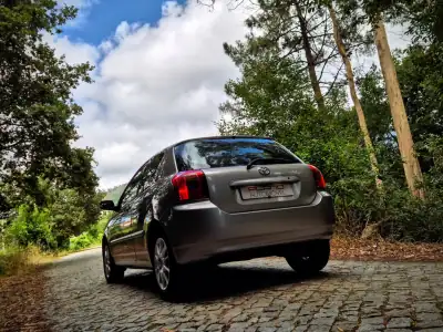 Toyota Corolla 2002 - 11900 EUR, 196000 km - AUTO.MOTO.pt - 196000km - foto 10 de 23