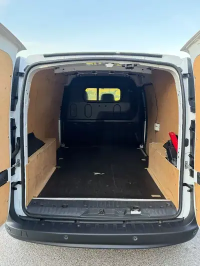 Renault Kangoo 2021 - 13950 EUR, 130000 km - foto 5 de 18