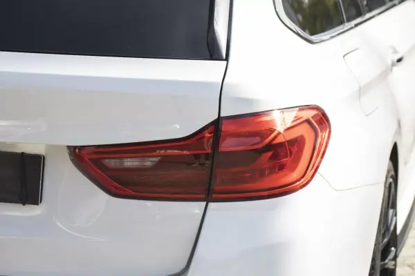 BMW 520 2018 - 29990 EUR, 144060 km - AUTO.MOTO.pt - 144060km - foto 38 de 41