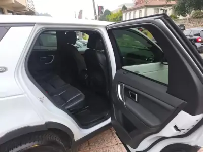 Land Rover Discovery Sport 2016 - 22500 EUR, 178000 km - AUTO.MOTO.pt - 178000km - foto 25 de 33