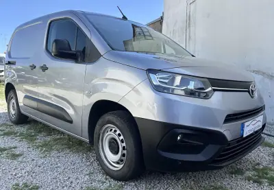 Toyota PROACE City EXCLUSIVE 2022 - 13750 EUR, 164475 km - AUTO.MOTO.pt - 164475km - foto 2 de 16