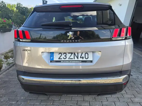 Peugeot 3008 2019 - 13900 EUR, 198000 km - AUTO.MOTO.pt - 198000km - foto 24 de 58
