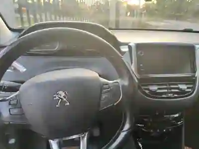 Peugeot 208 2019 — foto 4 de 5