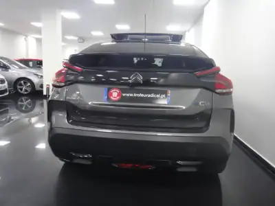 Citroën e-C4 2022 - 19500 EUR, 28000 km - AUTO.MOTO.pt - 28000km - foto 6 de 33